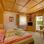 Seefeld Alpin - Tiroler Stube Apartments * Зефельд-ін-Тіроль