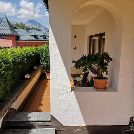 Olympiastrasse Apartman *