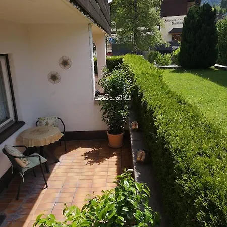 Olympiastrasse Apartment *