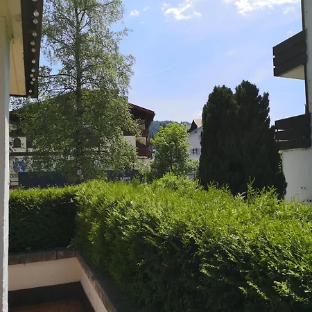 Olympiastrasse Apartman *