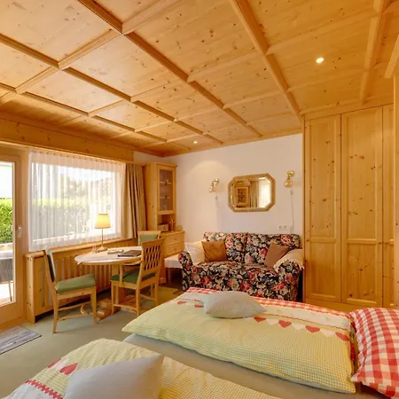 Seefeld Alpin - Gemuetliche Tiroler Stube Apartment