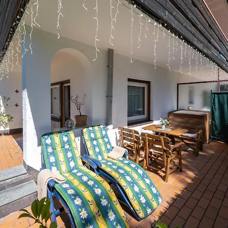 Appartamento Seefeld Alpin - Gemuetliche Tiroler Stube *