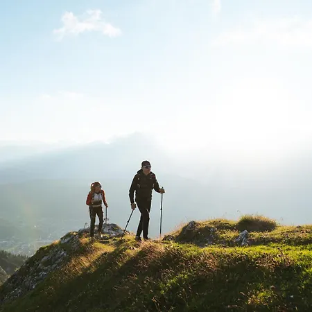 Seefeld Alpin - Gemuetliche Tiroler Stube
