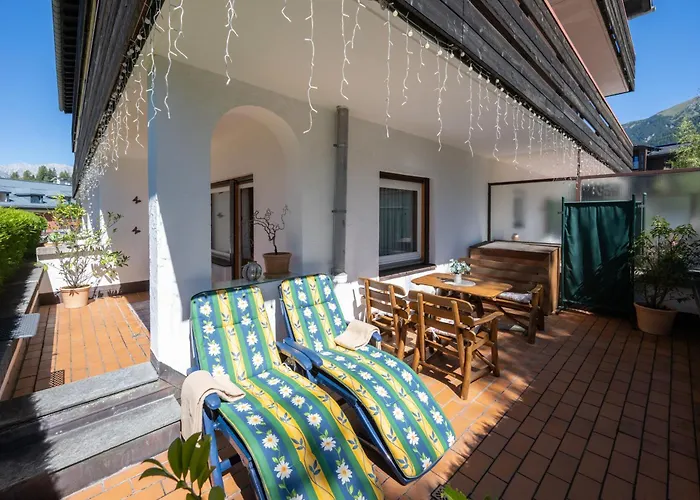 Апартаменты Seefeld Alpin - Gemuetliche Tiroler Stube *